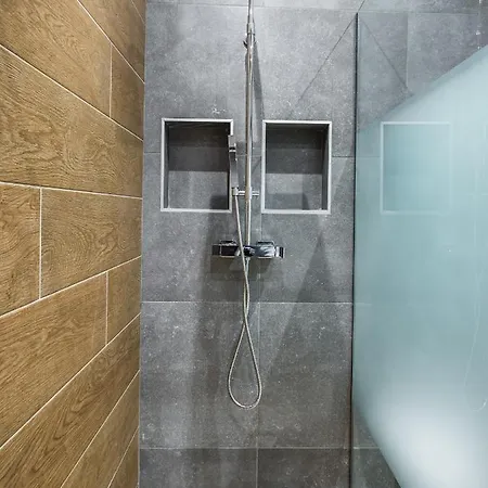 Lorenzo Mavili Apartman